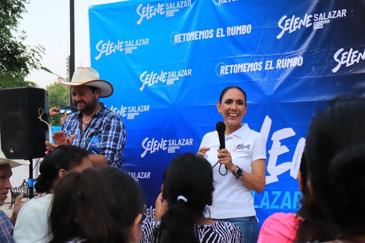 MEJORAR CAMINOS DE TERRACERÍA OFRECE SELENE SALAZAR