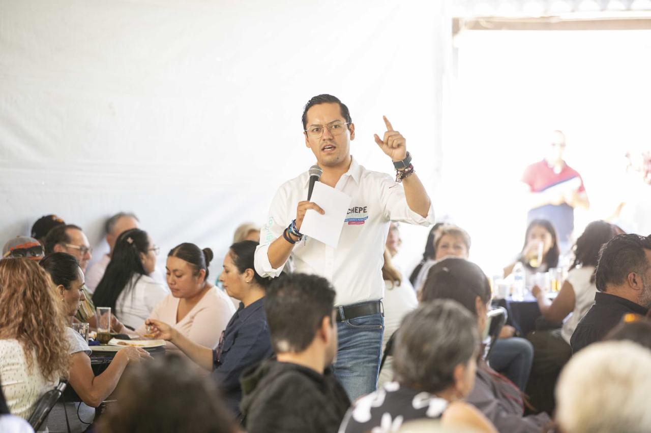 LAS Y LOS JÓVENES TIENEN NUEVAS IDEAS PARA QUE NUESTRO MUNICIPIO SIGA CRECIENDO: CHEPE GUERRERO