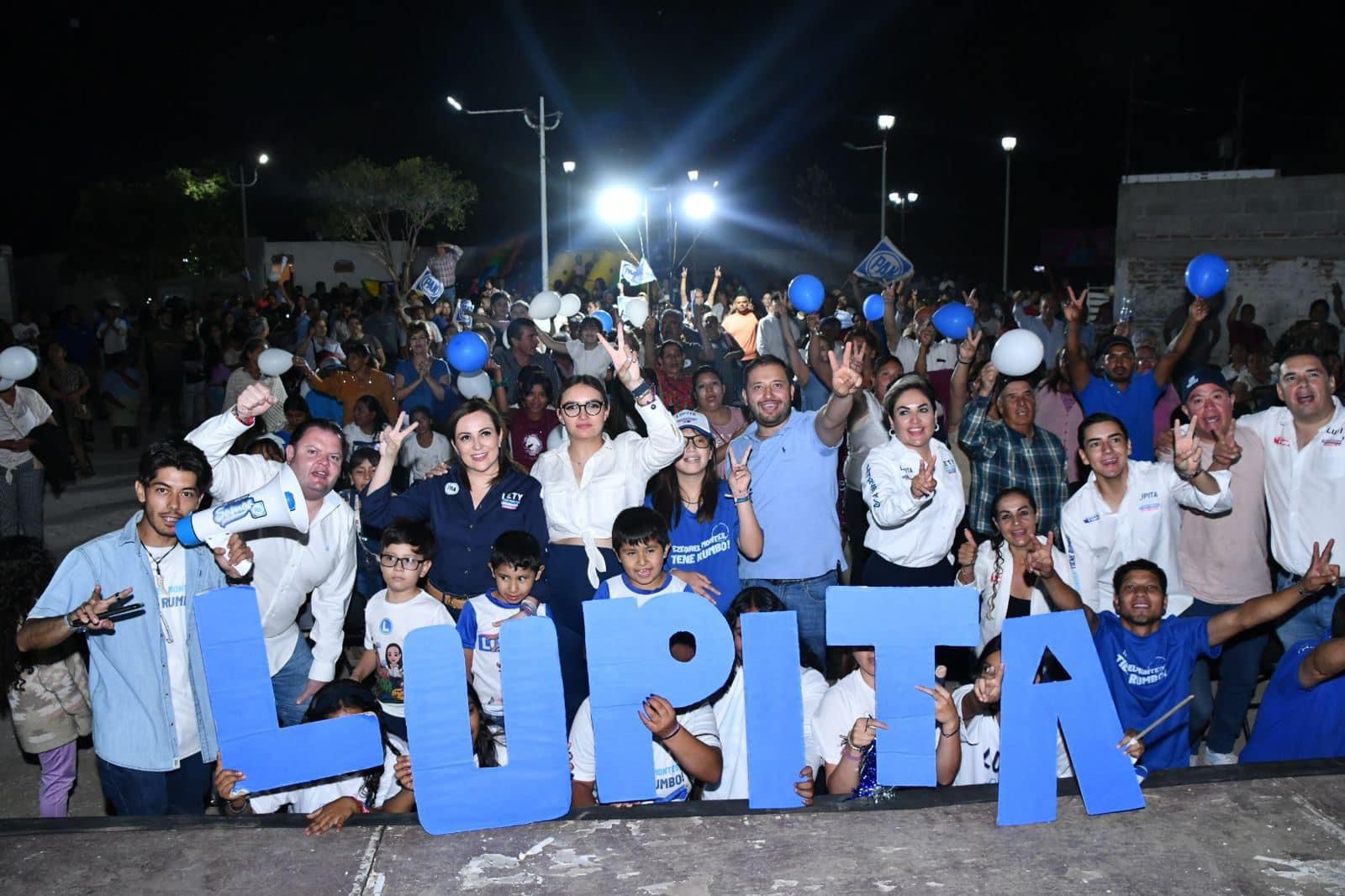 EN SU DÍA 21 DÍA DE CAMPAÑA, LUPITA PÉREZ VISITÓ BARRIO LA BOLA EN EZEQUIEL MONTES.