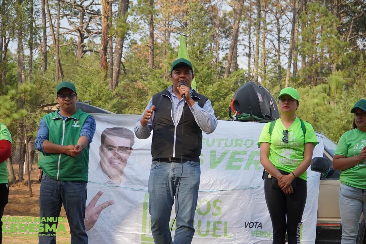 CARLOS MANUEL VISITA A LA COMUNIDAD DE CAMPO ALEGRE