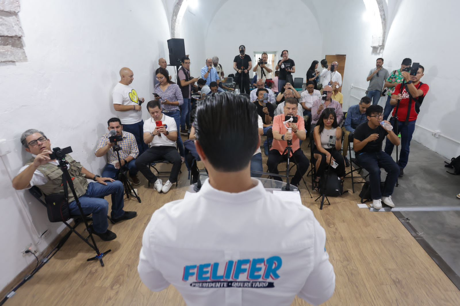 PROPONE FELIFER MACÍAS LA CREACIÓN DE NUEVE CENTROS DE INCLUSIÓN DIGITAL PARA TRANSFORMAR A QUERÉTARO EN UN REFERENTE TECNOLÓGICO