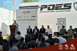EL PRESIDENTE MUNICIPAL DE EZEQUIEL MONTES ASISTE A LA ENTREGA DE LA AMPLIACIÓN DE INSTALACIONES EN POES BERNAL