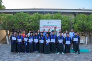 CULMINAN SU NIVEL MEDIO SUPERIOR 11 ESTUDIANTESDEL BACHILLERATO MIXTO UAQ PLANTEL JALPAN