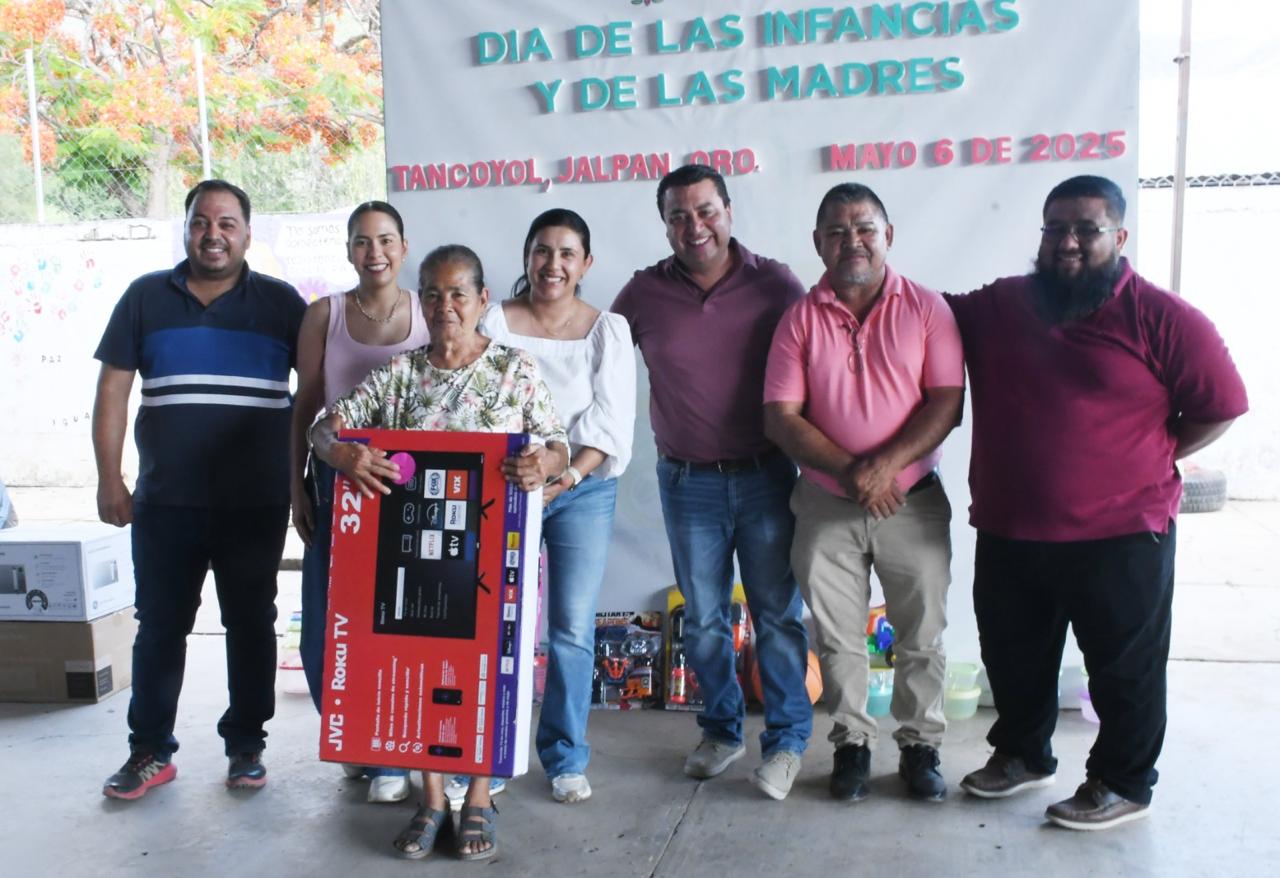 GRAN FESTEJO POR EL DÍA DE LAS INFANCIAS Y EL DÍA DE LAS MADRES EN TANCOYOL, JALPAN
