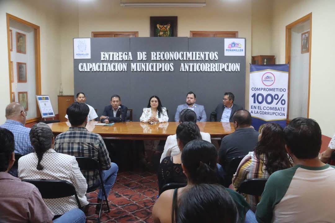 LA PRESIDENTA MUNICIPAL ANA KAREN JIMÉNEZ RECIBE RECONOCIMIENTO POR PARTE DEL SISTEMA ESTATAL ANTICORRUPCIÓN.