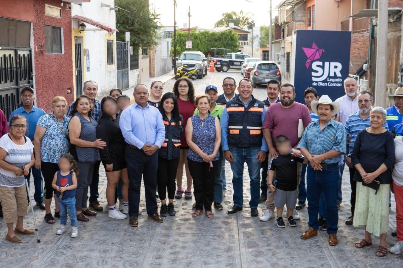 CON MÁS DE 1.7 MDP DE INVERSIÓN, ROBERTO CABRERA REHABILITAR CALLE EN INFONAVIT SAN CAYETANO