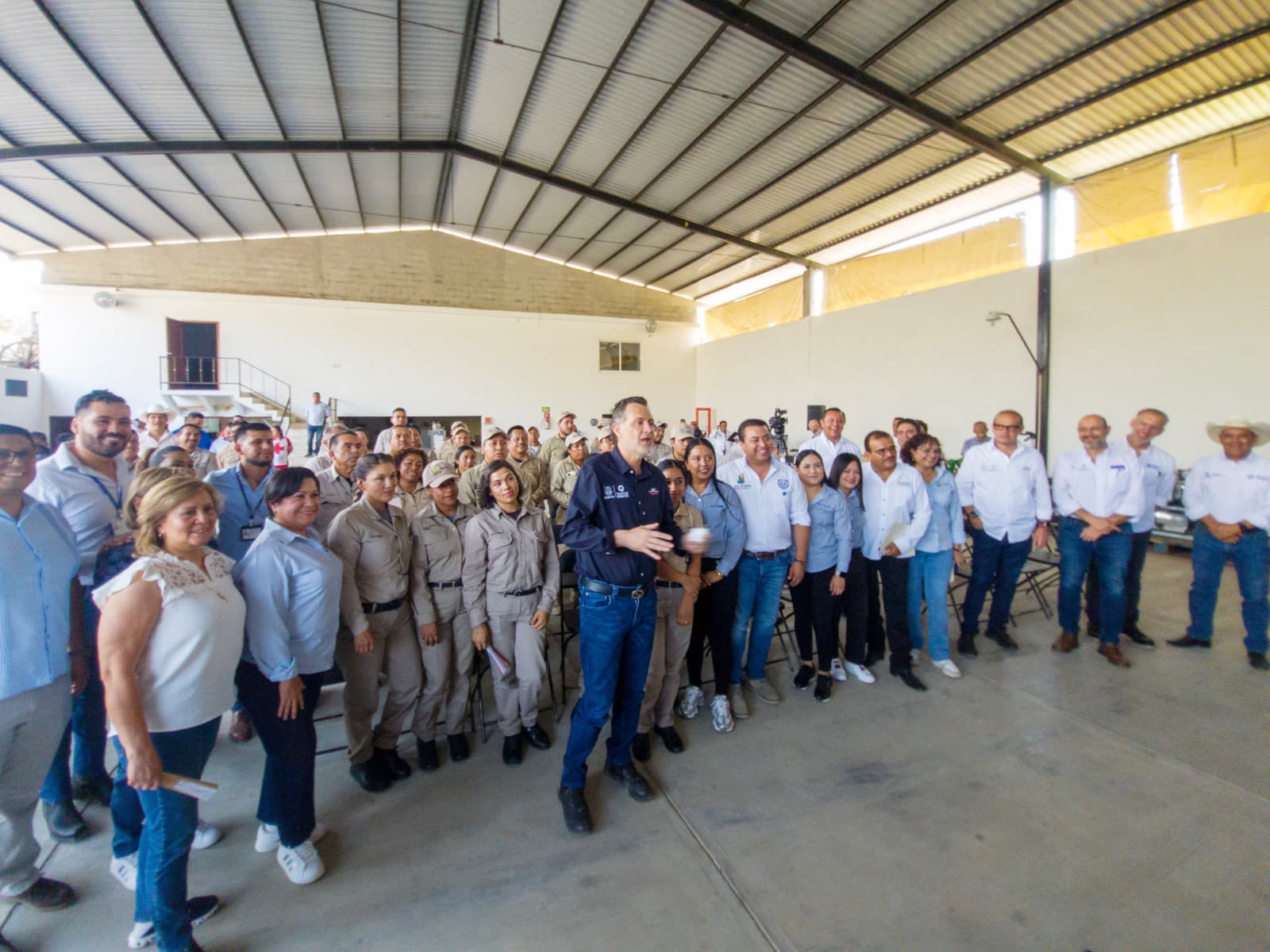 ENTREGAN INSUMOS PARA EL COMBATE DEL DENGUE, ZIKA Y CHIKUNGUNYA