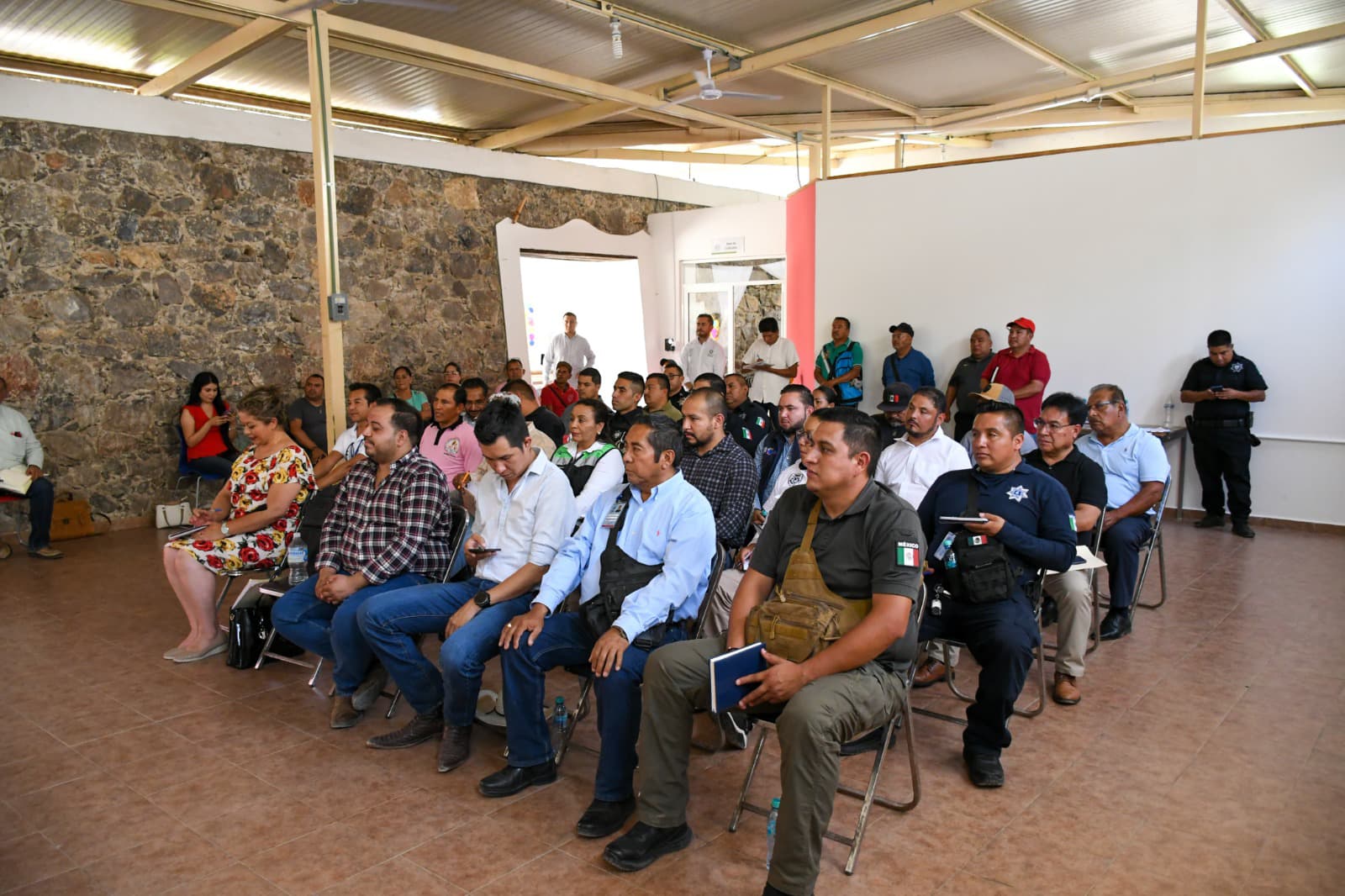 JALPAN SOSTIENE REUNIÓN DE ACERCAMIENTO CON PEREGRINOS SERRANOS Y CORPORACIONES DE ATENCIÓN A EMERGENCIAS