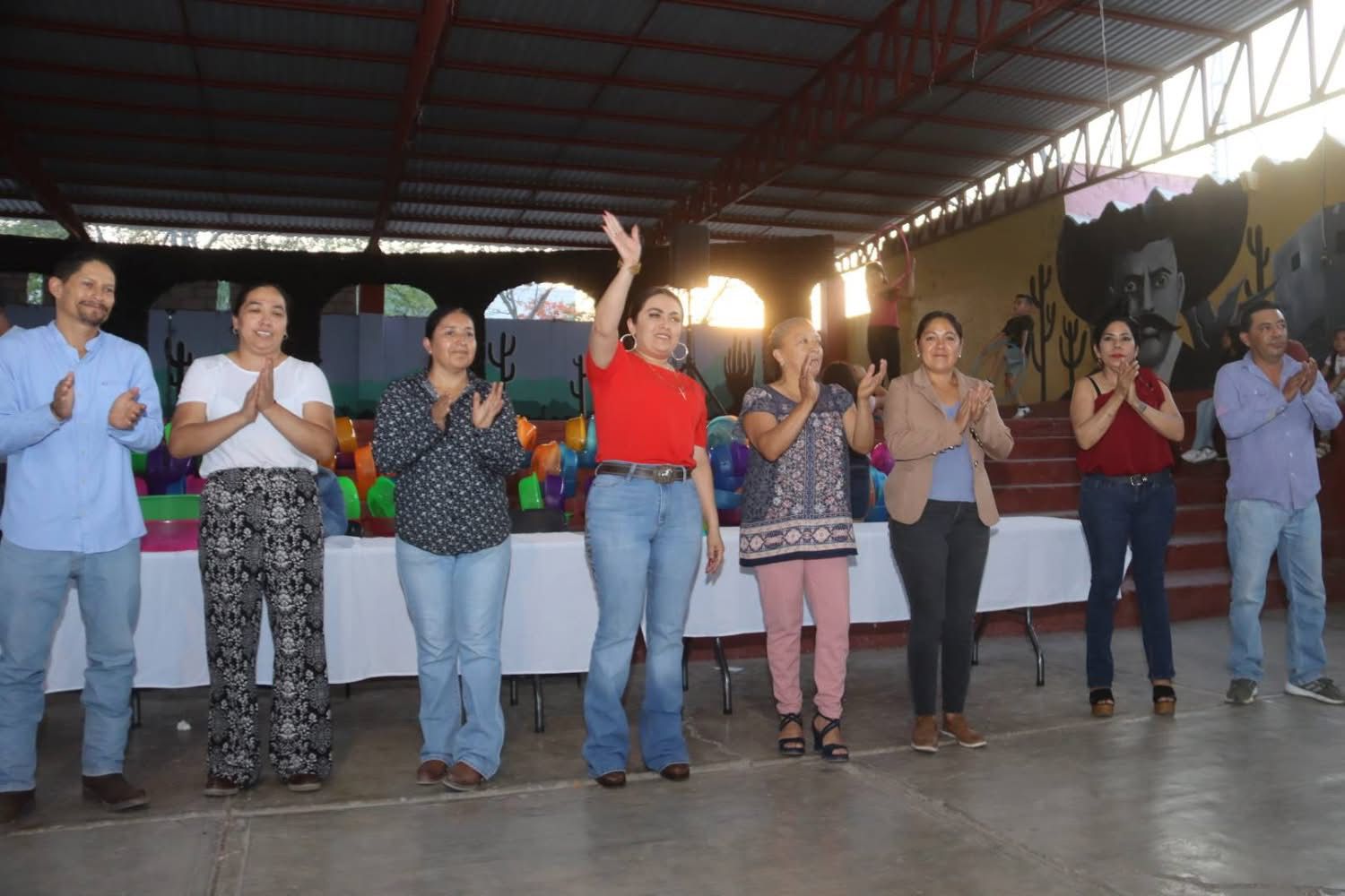 EN EL MUNICIPIO DE PEÑAMILLER FINALIZAN EL RECORRIDO «FESTEJANDO A MAMÁ»