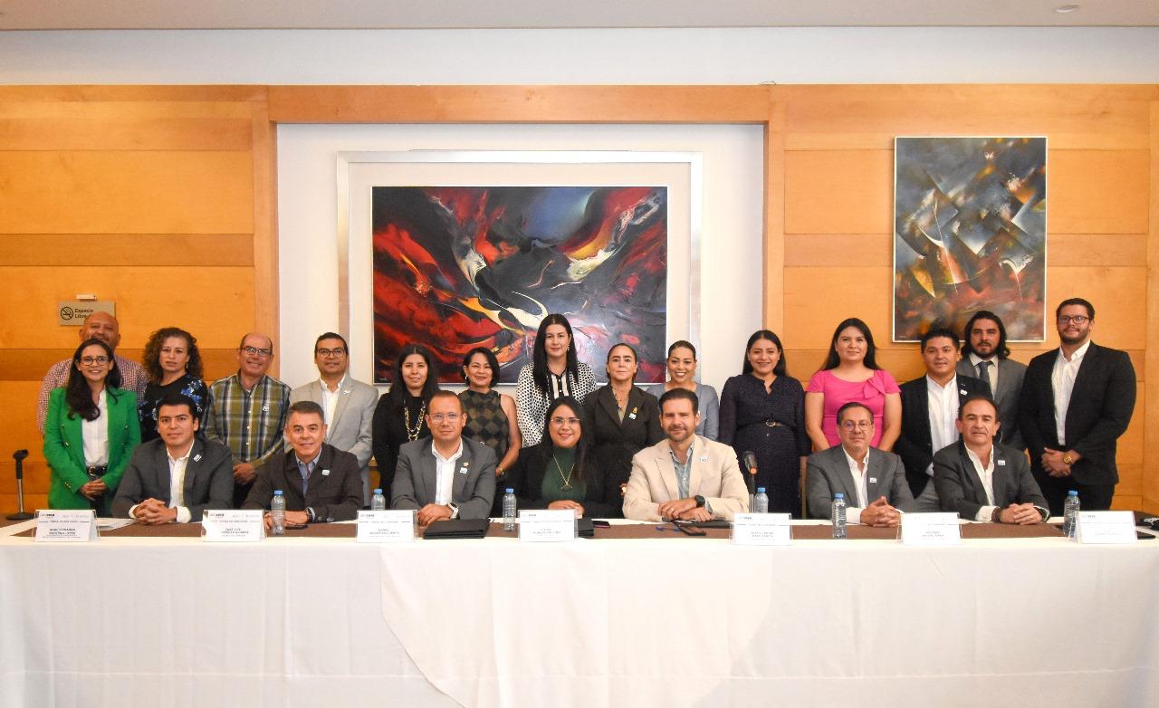COLABORAN IEEQ Y CONSEQRO PARA FORTALECER LA GOBERNANZA DEMOCRÁTICA