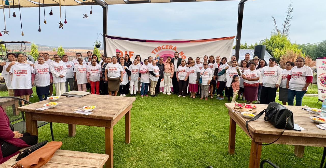 DIF MUNICIPAL COLÓN REALIZÓ UN ENCUENTRO CON COORDINADORES DE LOS GRUPOS DEL ADULTO MAYOR.