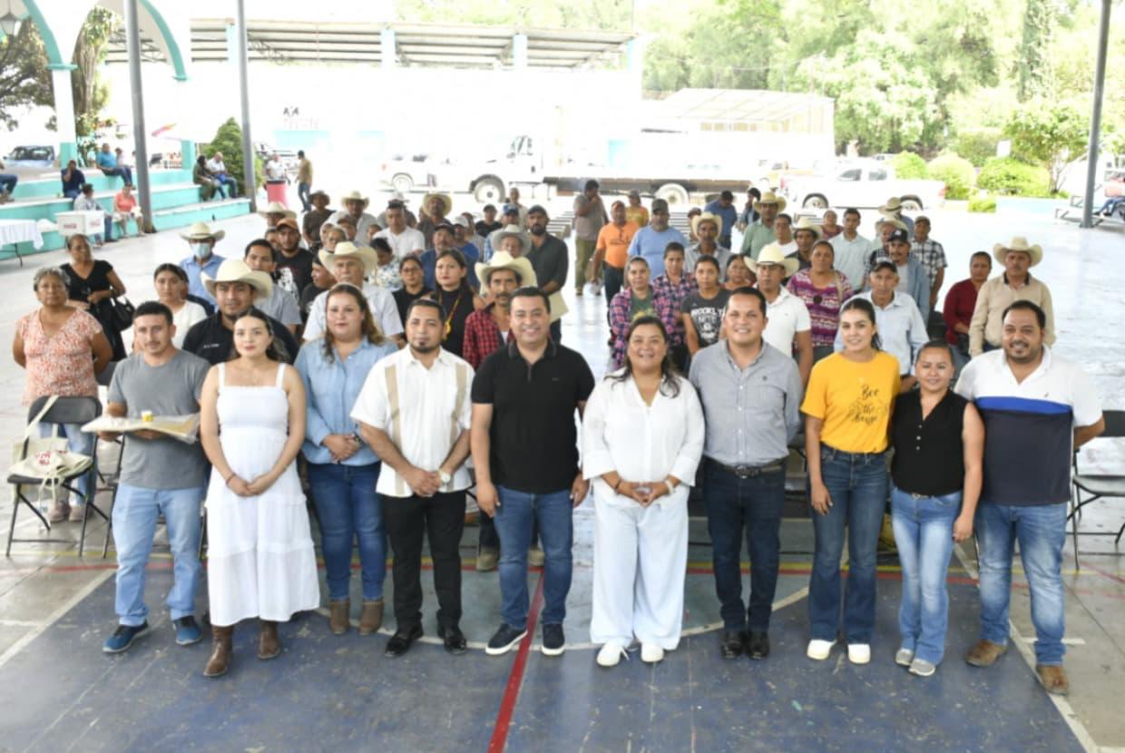 IMPULSAN LA APICULTURA LOCAL CON LA ENTREGA DE APOYOS DEL PROGRAMA APÍCOLA NÚCLEO COLMENA EN JALPAN