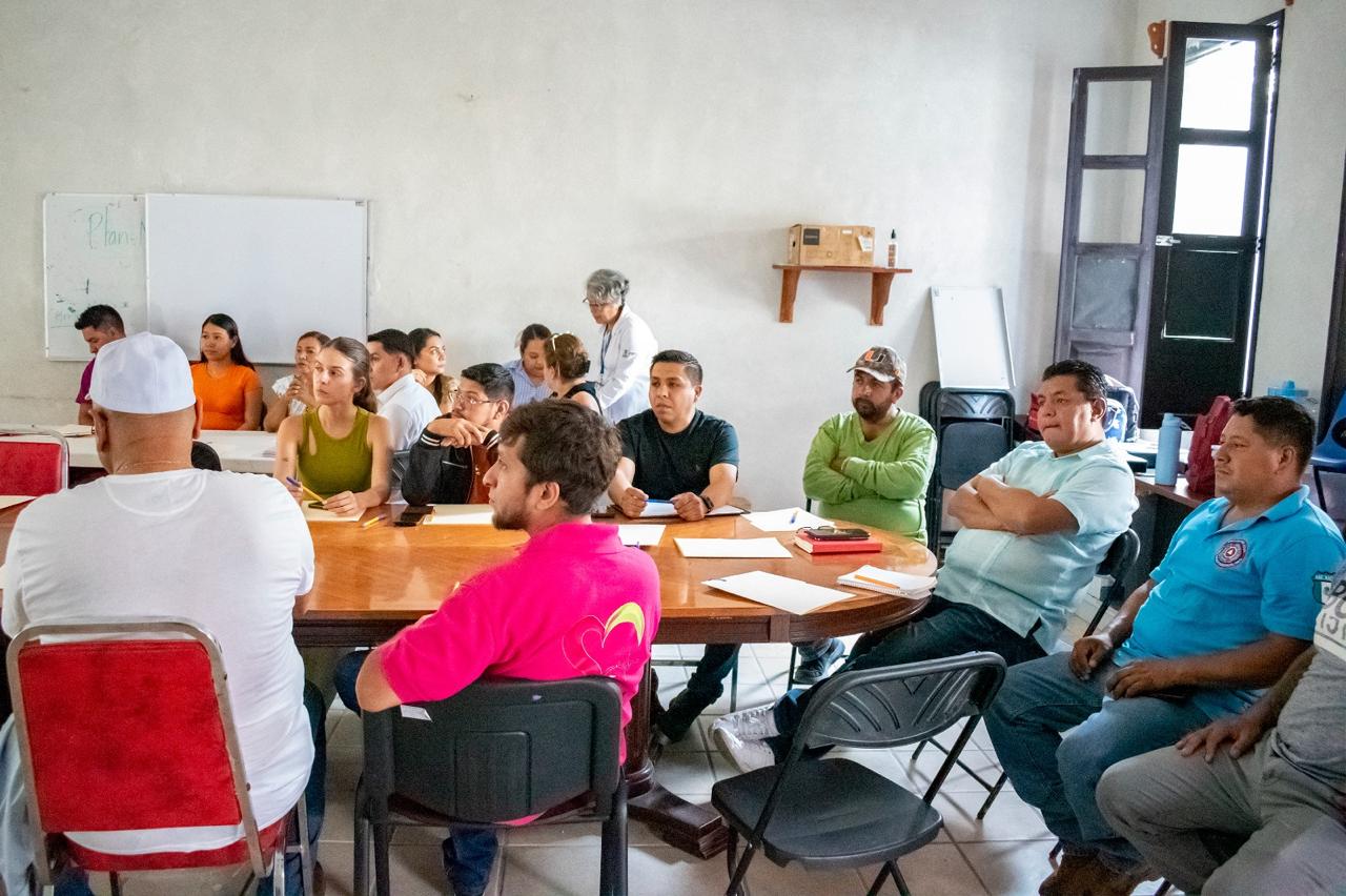 ELABORAN PLAN DE TRABAJO PARA MEJORAR LA SALUD PÚBLICA EN LANDA DE MATAMOROS