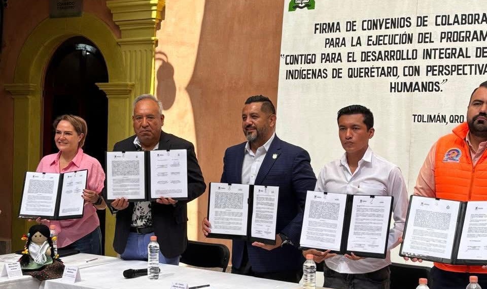 EL PRESIDENTE MUNICIPAL DE AMEALCO, C. ÓSCAR PÉREZ, ENCABEZÓ LA FIRMA DE CONVENIOS DE COLABORACIÓN