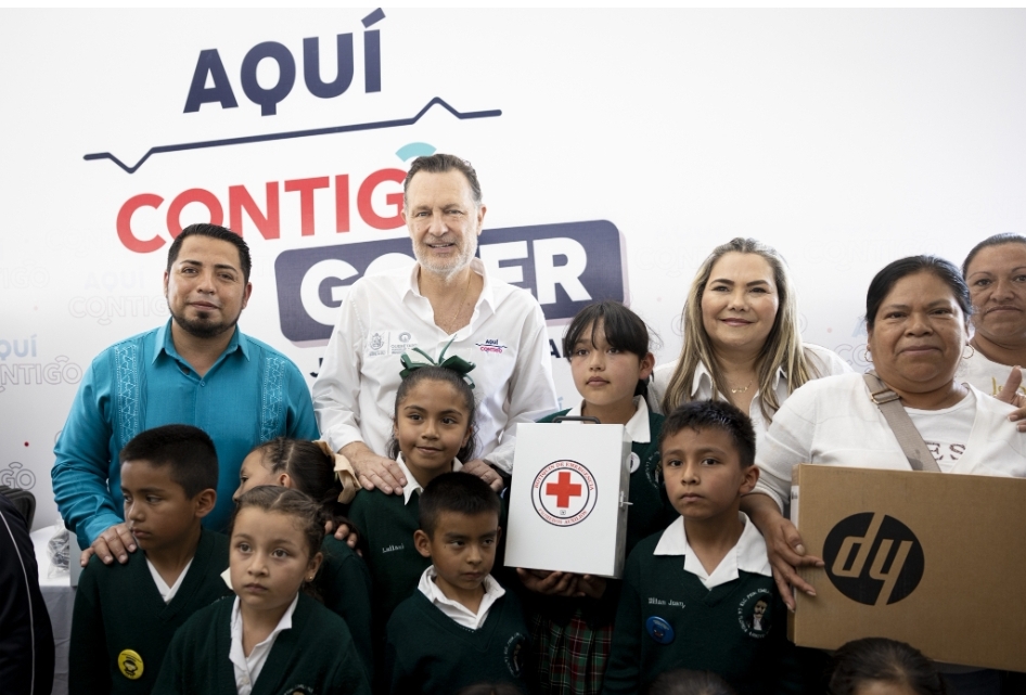 FORTALECE GOBERNADOR TRANSPORTE ESCOLAR EN ARROYO SECO