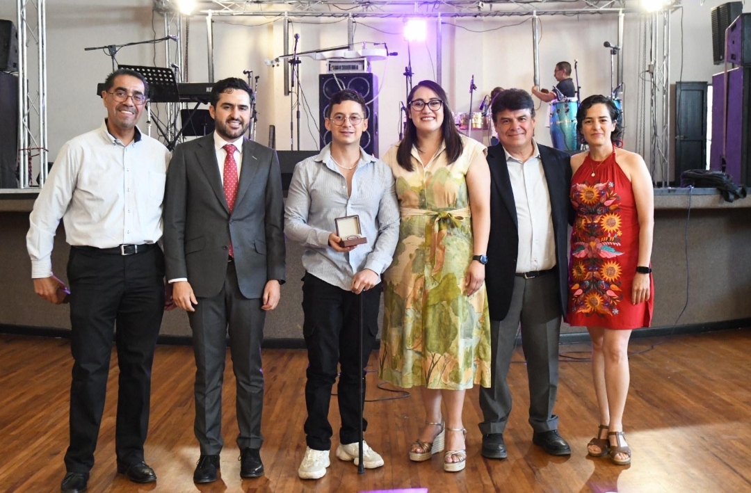 LA UNIVERSIDAD POLITÉCNICA DE QUERÉTARO, EJEMPLO DE OPORTUNIDADES PARA EL DESARROLLO: AGUSTÍN DORANTES