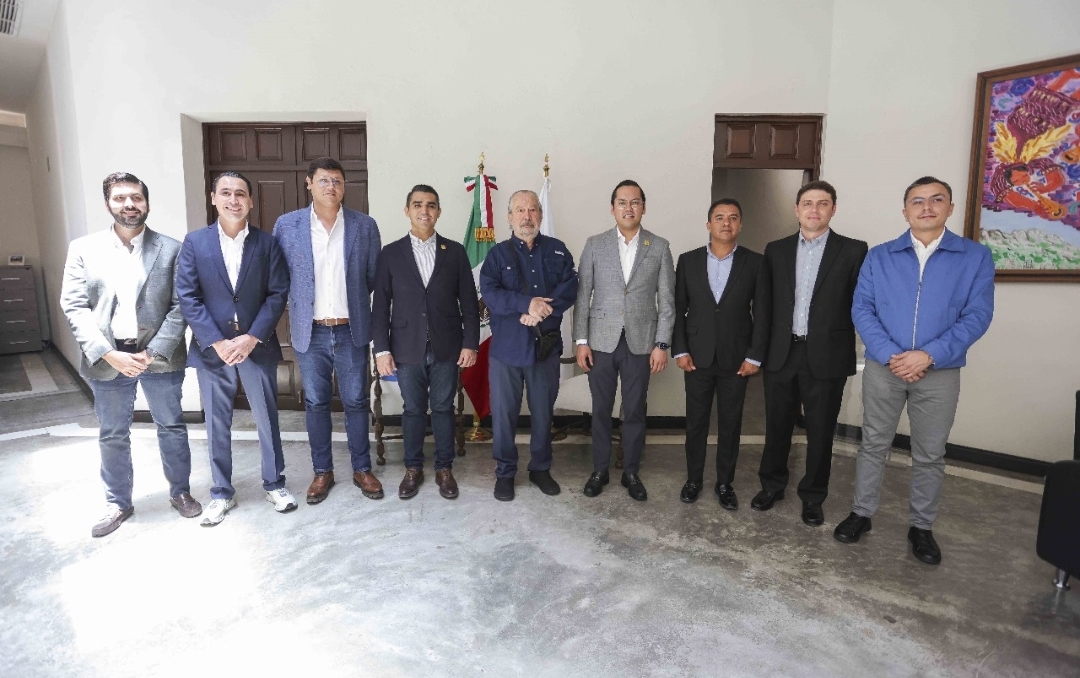 CHEPE GUERRERO Y EL ALCALDE DE SAN PEDRO GARZA, MAURICIO FERNÁNDEZ, COMPARTEN POLÍTICAS PÚBLICAS EXITOSAS