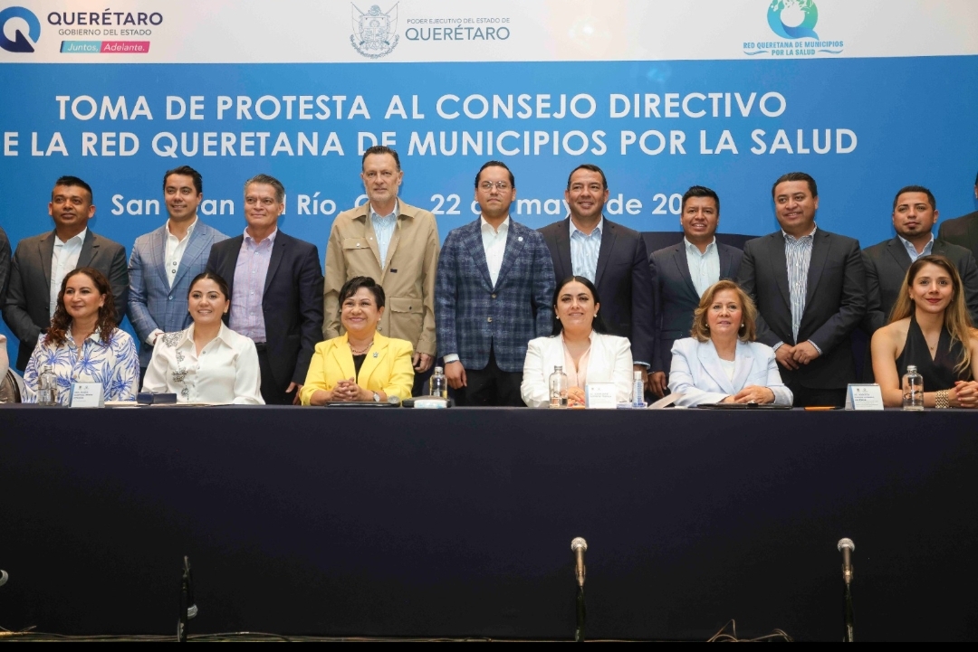 CHEPE GUERRERO TOMA PROTESTA COMO PRESIDENTE DE LA RED QUERETANA DE MUNICIPIOS POR LA SALUD