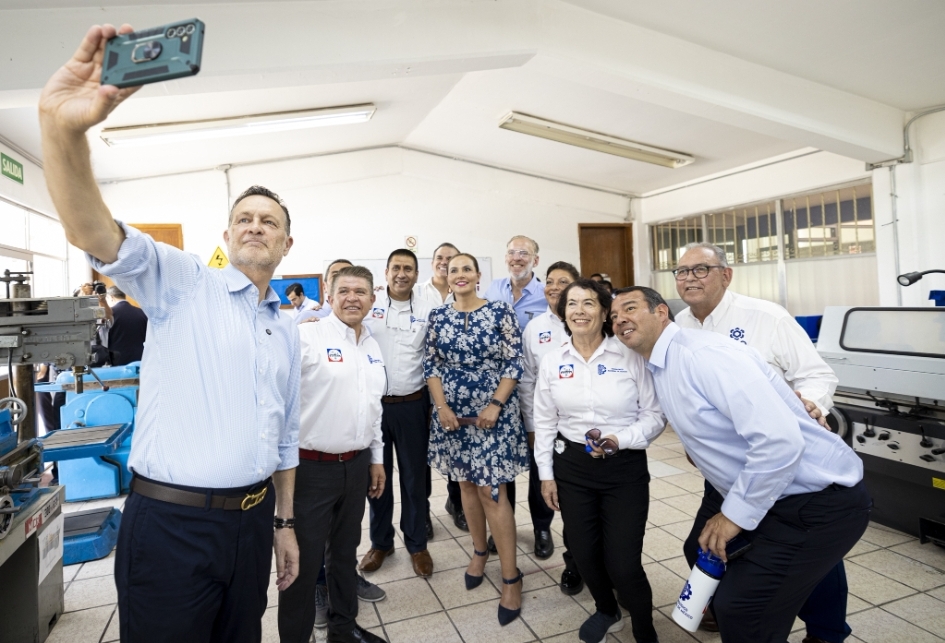 SUPERVISA GOBERNADOR EQUIPAMIENTO PARA EL ITNM