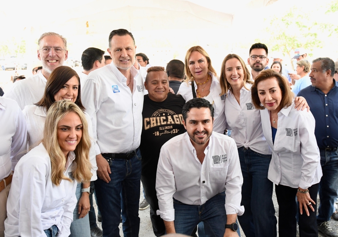 ATESTIGUA AGUSTÍN DORANTES EL 1ER. INFORME DEL DIRECTOR DE LA ESCUELA DE BACHILLERES DE LA UAQ