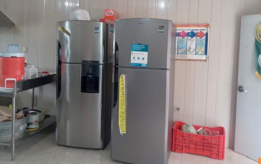 DIF PINAL REFUERZA COMEDORES ESCOLARES CON ENTREGA DE EQUIPO