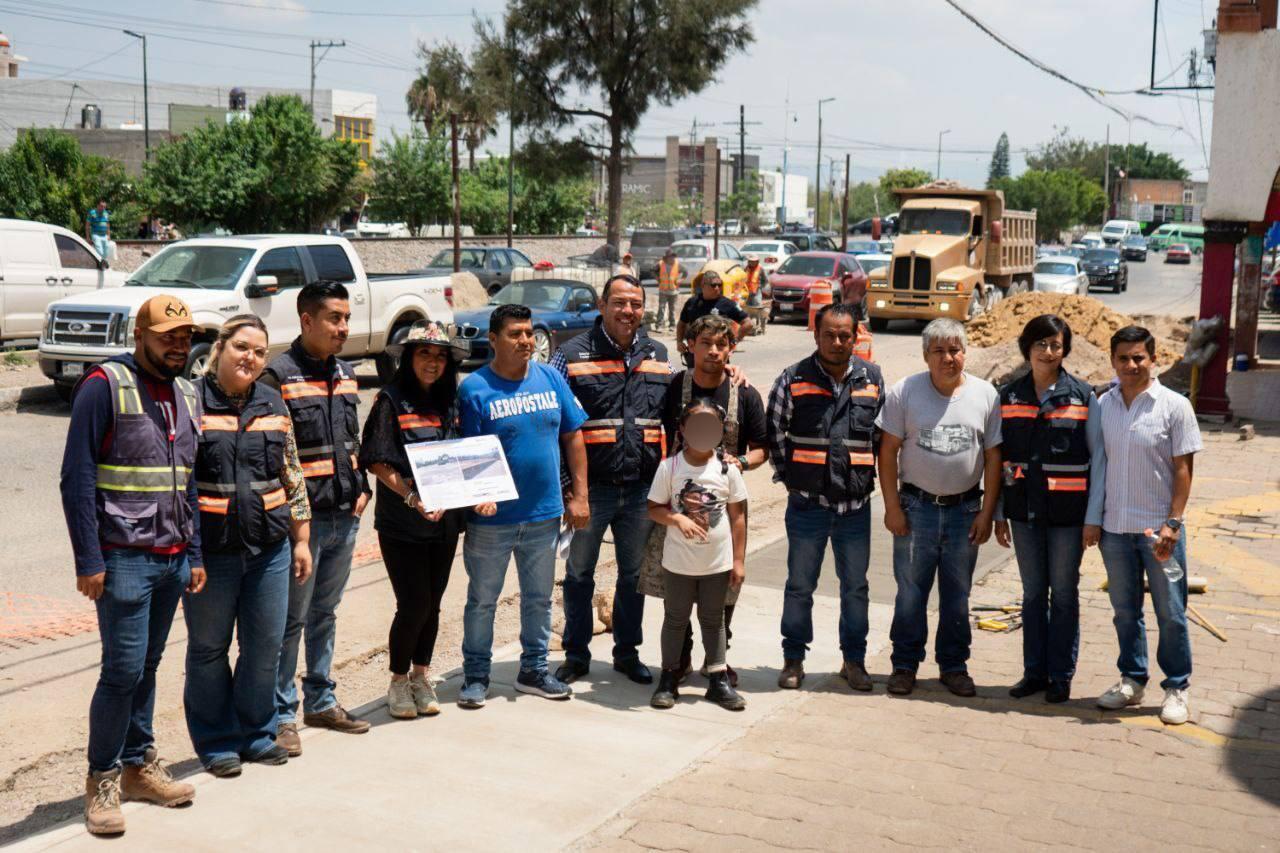 ROBERTO CABRERA SUPERVISA REHABILITACIÓN DE IMAGEN URBANA DEL MERCADO JUÁREZ, SJR QUÉ REGISTRA 48% DE AVANCE