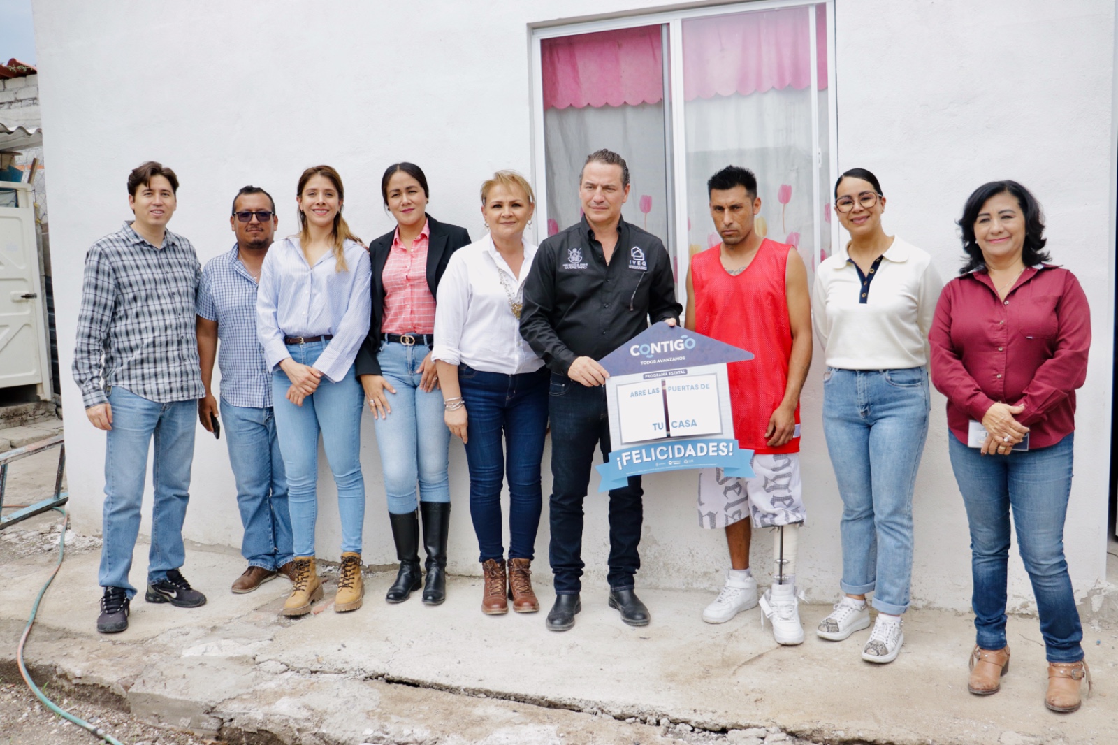 ENTREGAN MUNICIPIO DE PEDRO ESCOBEDO E IVEQ ACCIONES DE VIVIENDA POR MÁS DE UN MILLÓN 140 MIL PESOS EN BENEFICIO DE FAMILIAS VULNERABLES