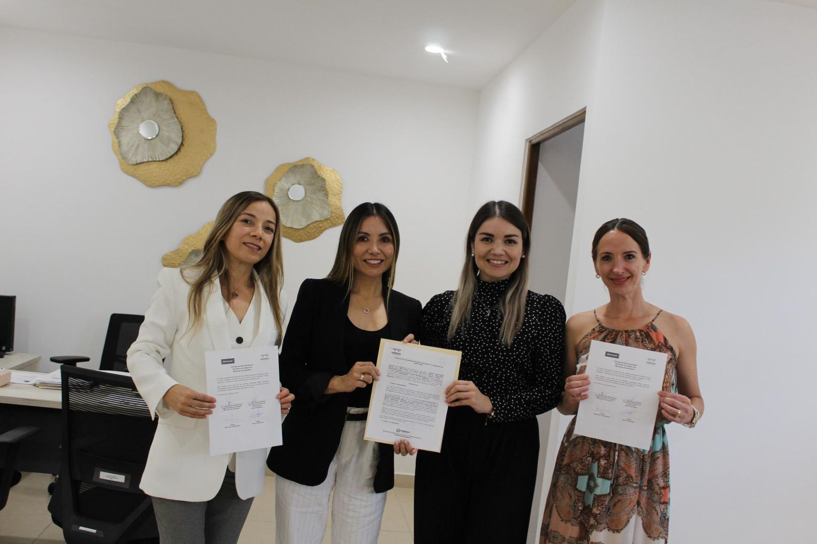 IMPULSAN MUNICIPIO DE QUERÉTARO Y BANCO SANTANDER FORMACIÓN GRATUITA PARA MUJERES