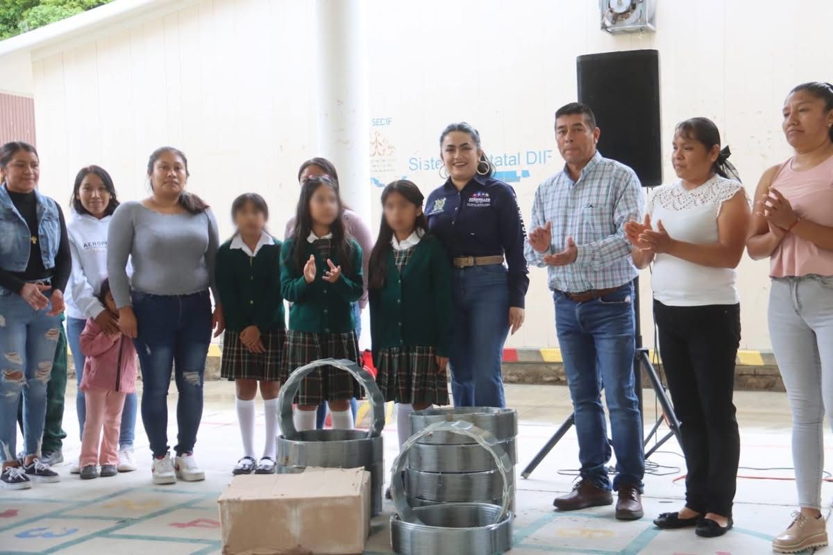 LA PRESIDENTA MUNICIPAL ANA KAREN JIMÉNEZ VISITÓ LA COMUNIDAD DE ADJUNTAS DE HIGUERA COMO PARTE DEL PROGRAMA “POR TU ESCUELA”.