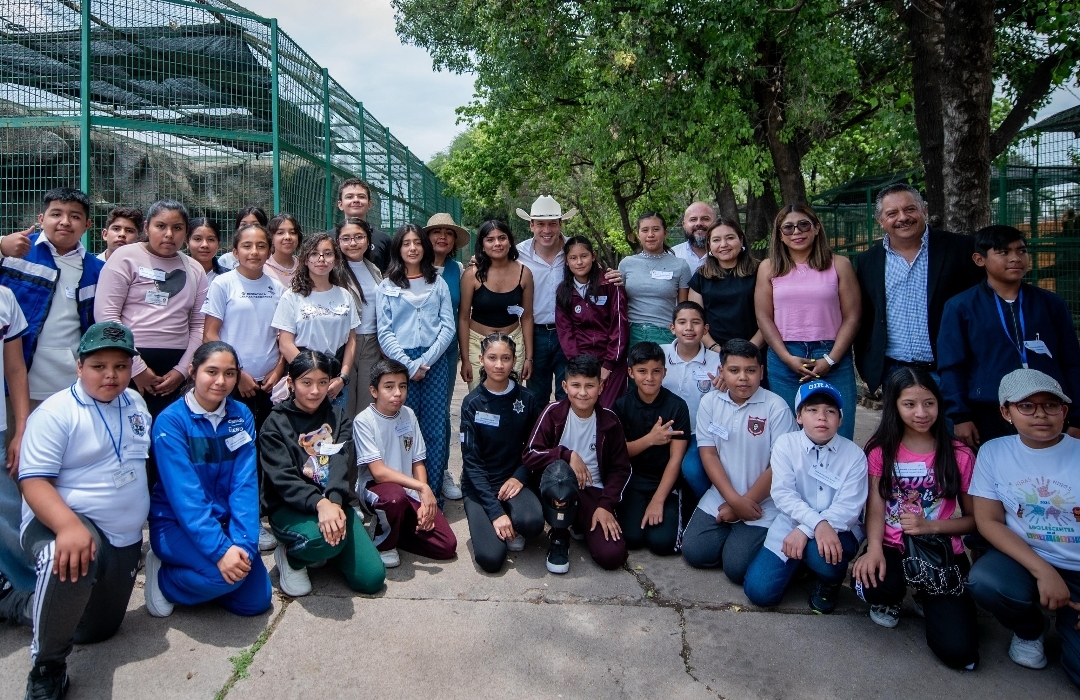 RODRIGO MONSALVO RECONOCE A ESTUDIANTES CON EXCELENCIA ACADÉMICA DURANTE JORNADA DE CONVIVENCIA INFANTIL, EN EL MARQUÉS