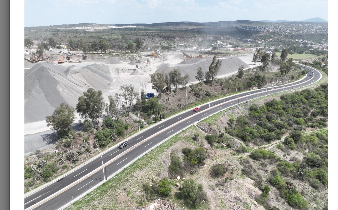 CONCLUYE CEI REHABILITACIÓN DE TRAMOS EN CARRETERA ESTATAL 200 Y 400
