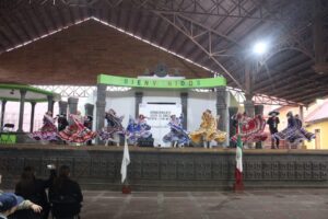 SAN JOAQUÍN EN LA CEREMONIA DE ABANDERAMIENTO DEL GRUPO DE DANZA DE LA CASA MUNICIPAL DE LA CULTURA, MITOTIA IPAN MEXTLI