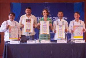 LA MÚSICA Y EL BAILE DE HUAPANGO HUASTECO VISTEN A SAN JOAQUÍN DE IDENTIDAD Y COLOR