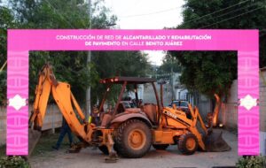 GOBIERNO MUNICIPAL DE TEQUISQUIAPAN DA ARRANQUEA LA CONSTRUCCIÓN DE LA RED DE ALCANTARILLADO Y LAREHABILITACIÓN DE PAVIMENTO EN FUENTEZUELAS