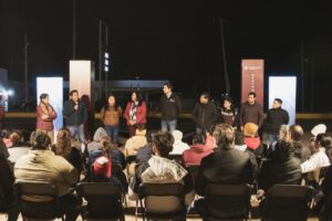 OBRAS QUE SIRVEN AL PUEBLO: SE ENTREGA ALUMBRADO PÚBLICO EN SANTA MARÍA DEL CAMINO, TEQUISQUIAPAN