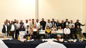 CON #LEYREEMBOLSO, TODAS LAS FIRMAS POSIBLES PARA UNA MEJOR ATENCIÓN DE SALUD PARA LAS FAMILIAS: AGUSTÍN DORANTES