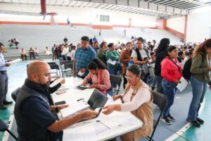 CONTINÚA SEDESOQ ENTREGA DE TARJETAS CONTIGO A BENEFICIARIOS DE COLÓN