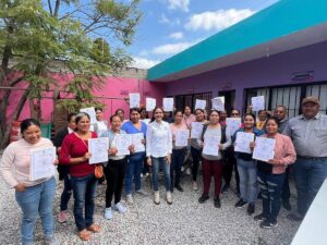 ENTREGA DE CONSTANCIAS DEL ICATEQ A MUJERES DE LAS COMUNIDADES DE PEÑAMILLER