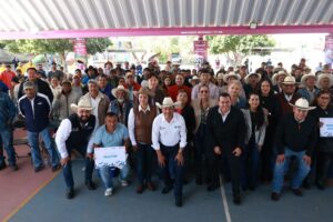 ENTREGA SEDEA APOYOS A PRODUCTORES DE PEDRO ESCOBEDO