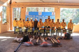 LA PRESIDENTA MUNICIPAL DE PINAL DE AMOLES, LUPITA RAMÍREZ, ENCABEZÓ LA ENTREGA DE EQUIPAMIENTO