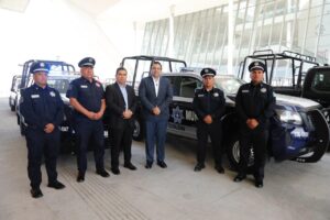 RECIBE COLÓN MÁS PATRULLAS Y EQUIPAMIENTO PARA CONSTRUIR MEJOR SEGURIDAD EN EL MUNICIPIO