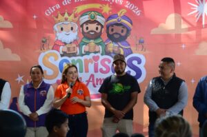 LLEVA ELENA ARREGUÍN REYES MAGOS CON REGALOS Y ALEGRÍA A COMUNIDADES