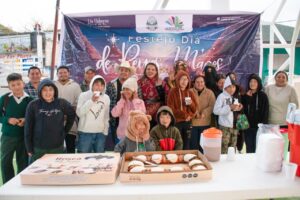 COMPARTE YUNI BENÍTEZ ROSCA DE REYES EN TRES LAGUNAS