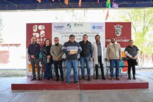 BETO NAVA LLAMA A PRIORIZAR LA SALUD Y EL TRABAJO INSTITUCIONAL, Y RECONOCE A COMUNIDADES Y ESCUELAS PROMOTORAS DE LA SALUD EN PEDRO ESCOBEDO