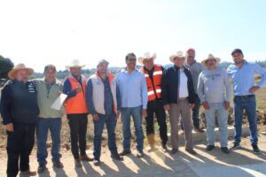 ÓSCAR PÉREZ MARTÍNEZ ENTREGA 10 OBRAS PÚBLICAS EN COMUNIDADES DE AMEALCO