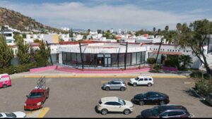 CHEPE GUERRERO SUPERVISA LA OBRA DE REHABILITACIÓN DE LA UBR DEL DIF CORREGIDORA