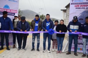 ENTREGA JAIRO MORALES REHABILITACIÓN DE CALLE EN LOS BORDOS