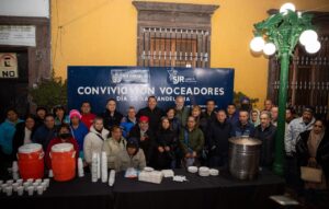 CELEBRAN ROBERTO CABRERA Y FUNCIONARIOS ESTATALES EL DÍA DE LA CANDELARIA CON VOCEADORES DE SAN JUAN DEL RÍO