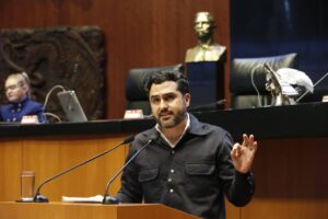 REDUCIR LA JORNADA LABORAL ES RECONOCER QUE LA VIDA VALE MÁS QUE UN RELOJ CHECADOR: AGUSTÍN DORANTES