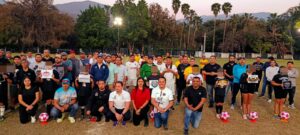 PRESIDENTE DEL SMDIF DE PINAL DE AMOLES ASISTIÓ A LA INAUGURACIÓN DE LA LIGA DE FÚTBOL REGIONAL DE VETERANOS EN CONCÁ